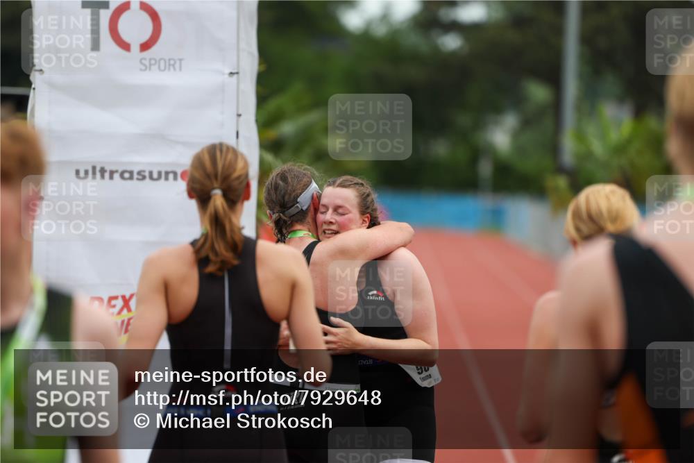 15.06.2025 - 7 Türme Triathlon Michael Strokosch http://msf.ph/oto/7929648 15.06.2025 10:19:53 Ziel 98 meine-sportfotos.de