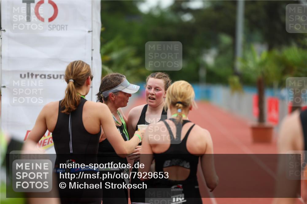 15.06.2025 - 7 Türme Triathlon Michael Strokosch http://msf.ph/oto/7929653 15.06.2025 10:19:54 Ziel 98 meine-sportfotos.de