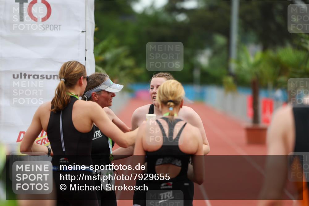 15.06.2025 - 7 Türme Triathlon Michael Strokosch http://msf.ph/oto/7929655 15.06.2025 10:19:54 Ziel 98 meine-sportfotos.de