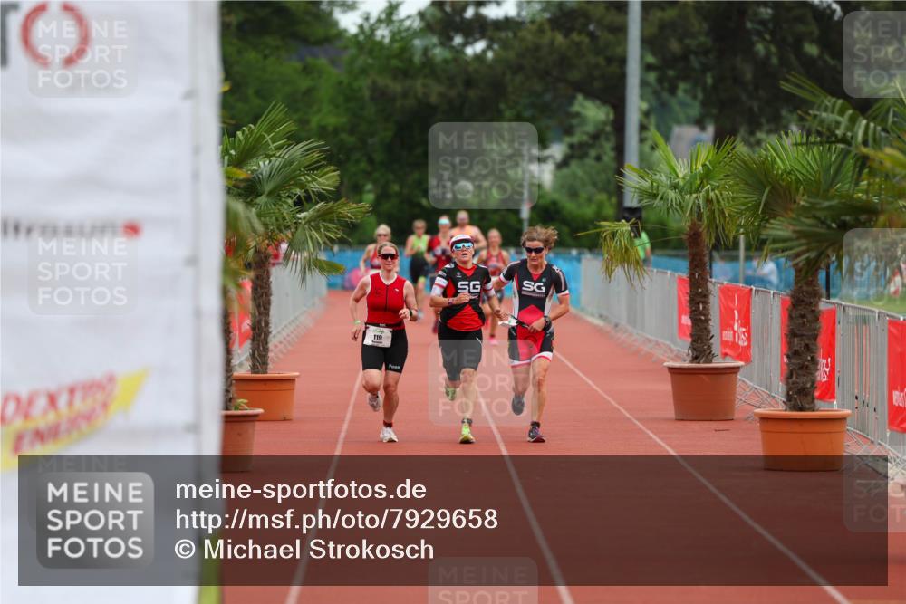 15.06.2025 - 7 Türme Triathlon Michael Strokosch http://msf.ph/oto/7929658 15.06.2025 10:22:44 Ziel  meine-sportfotos.de
