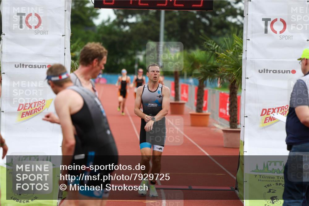 15.06.2025 - 7 Türme Triathlon Michael Strokosch http://msf.ph/oto/7929725 15.06.2025 10:23:24 Ziel 16, 17, 18, 19 meine-sportfotos.de