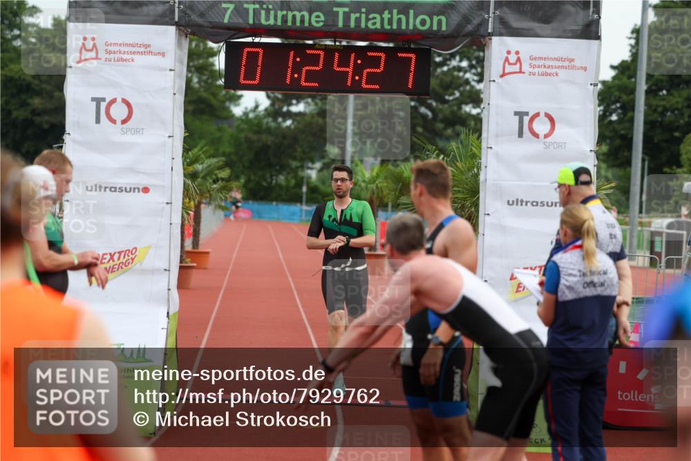 15.06.2025 - 7 Türme Triathlon Michael Strokosch http://msf.ph/oto/7929762 15.06.2025 10:24:28 Ziel 56, 57, 58, 59, 60 meine-sportfotos.de