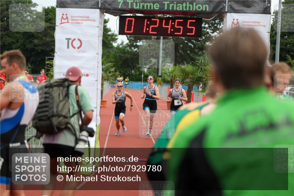 15.06.2025 - 7 Türme Triathlon Michael Strokosch http://msf.ph/oto/7929780 15.06.2025 10:24:56 Ziel 109, 110, 111, 149, 150, 151 meine-sportfotos.de
