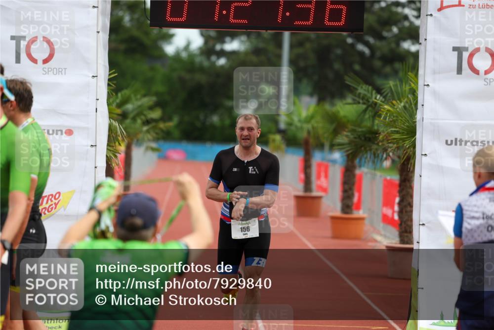 15.06.2025 - 7 Türme Triathlon Michael Strokosch http://msf.ph/oto/7929840 15.06.2025 10:27:36 Ziel 156 meine-sportfotos.de
