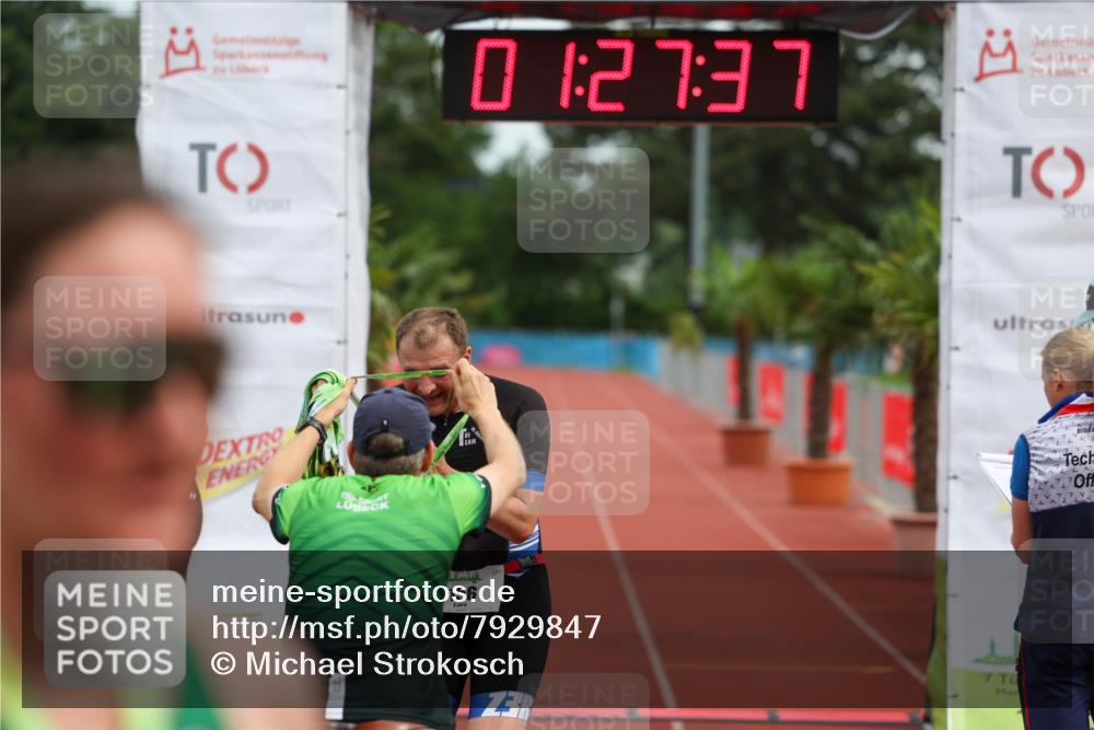 15.06.2025 - 7 Türme Triathlon Michael Strokosch http://msf.ph/oto/7929847 15.06.2025 10:27:38 Ziel 156 meine-sportfotos.de
