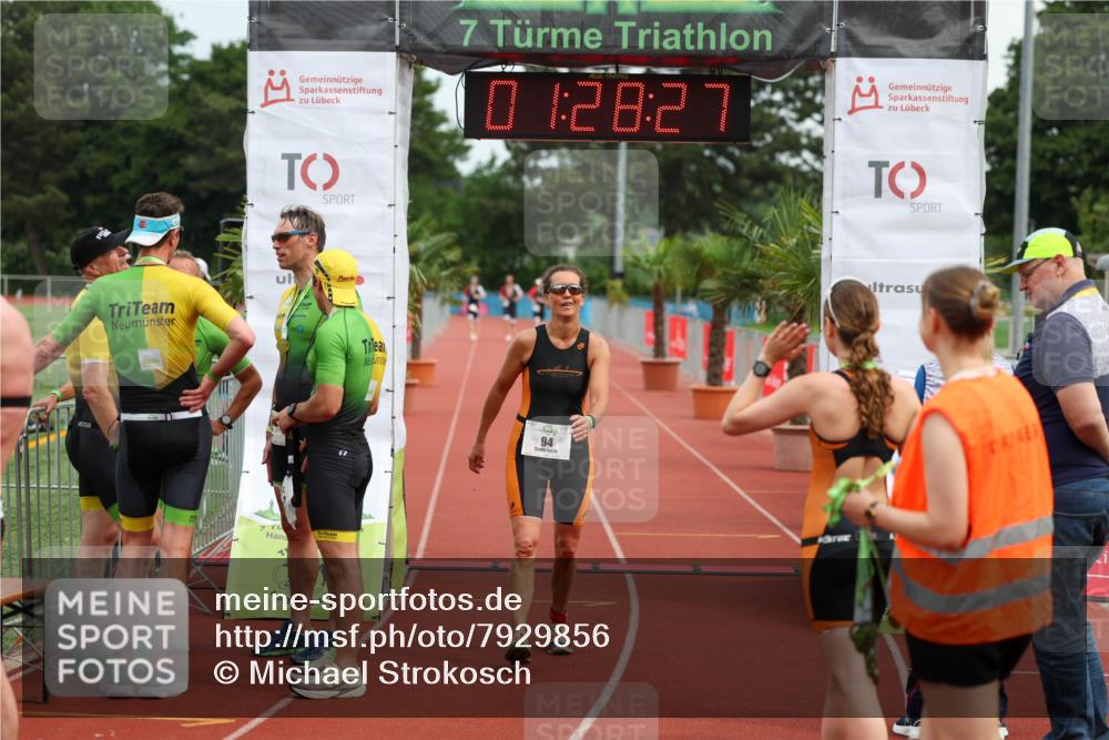 15.06.2025 - 7 Türme Triathlon Michael Strokosch http://msf.ph/oto/7929856 15.06.2025 10:28:28 Ziel 94 meine-sportfotos.de