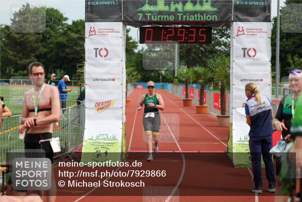 15.06.2025 - 7 Türme Triathlon Michael Strokosch http://msf.ph/oto/7929866 15.06.2025 10:29:36 Ziel 152 meine-sportfotos.de