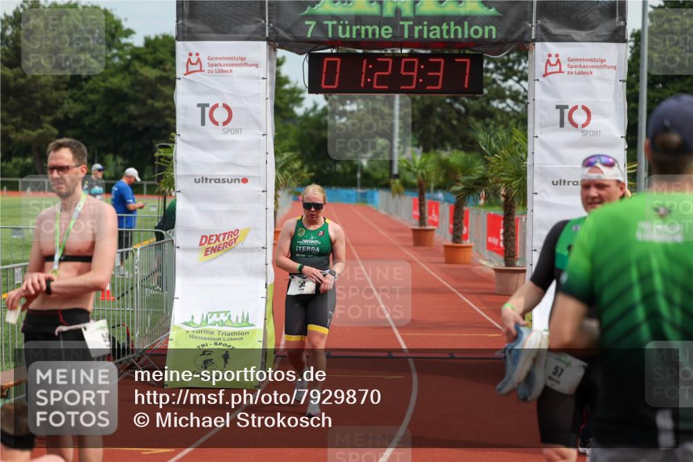 15.06.2025 - 7 Türme Triathlon Michael Strokosch http://msf.ph/oto/7929870 15.06.2025 10:29:37 Ziel 152 meine-sportfotos.de