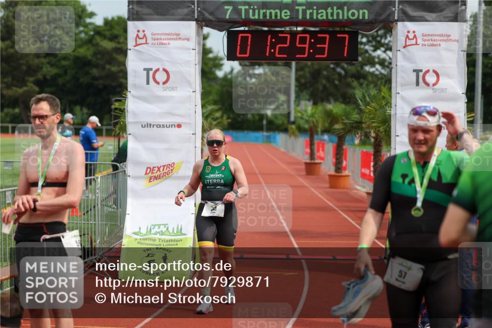 15.06.2025 - 7 Türme Triathlon Michael Strokosch http://msf.ph/oto/7929871 15.06.2025 10:29:38 Ziel 152 meine-sportfotos.de