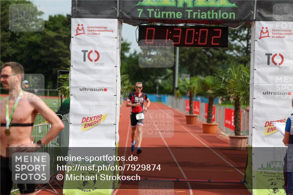 15.06.2025 - 7 Türme Triathlon Michael Strokosch http://msf.ph/oto/7929874 15.06.2025 10:30:02 Ziel 80 meine-sportfotos.de