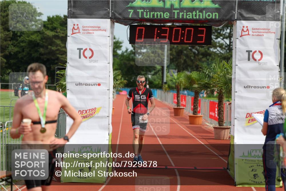 15.06.2025 - 7 Türme Triathlon Michael Strokosch http://msf.ph/oto/7929878 15.06.2025 10:30:04 Ziel 80 meine-sportfotos.de
