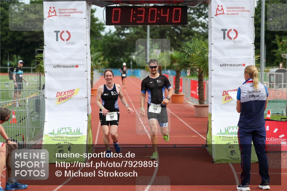 15.06.2025 - 7 Türme Triathlon Michael Strokosch http://msf.ph/oto/7929895 15.06.2025 10:30:41 Ziel 154, 155 meine-sportfotos.de