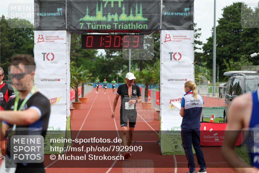15.06.2025 - 7 Türme Triathlon Michael Strokosch http://msf.ph/oto/7929909 15.06.2025 10:30:54 Ziel 23 meine-sportfotos.de