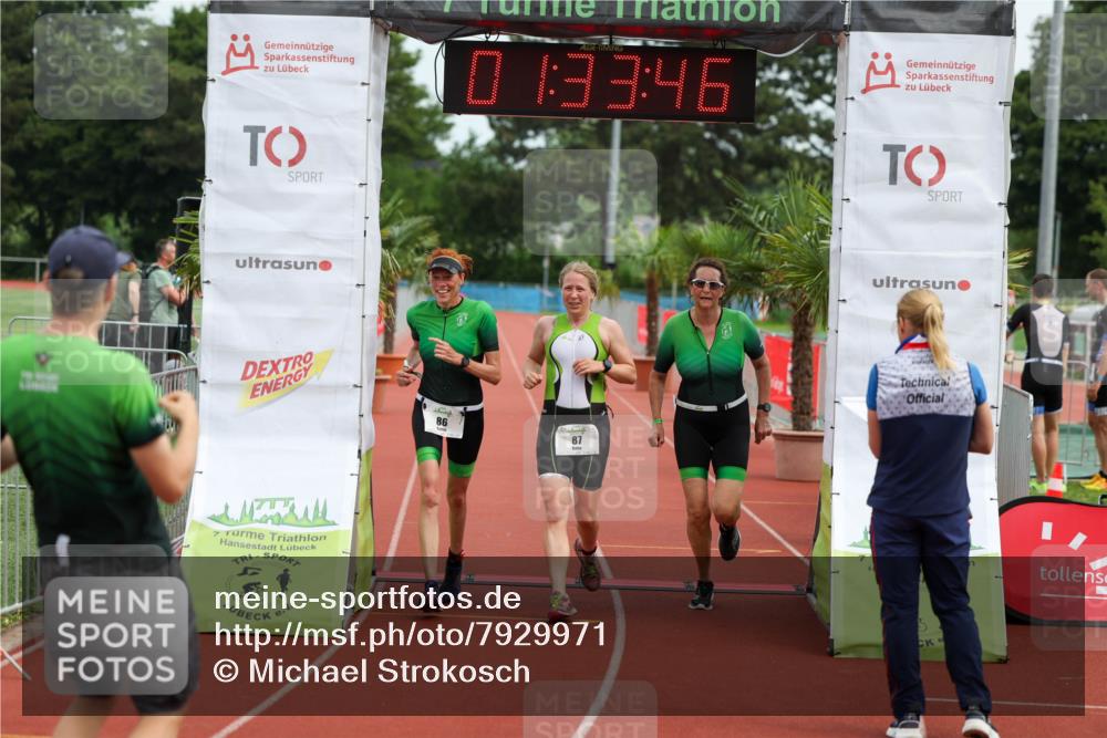15.06.2025 - 7 Türme Triathlon Michael Strokosch http://msf.ph/oto/7929971 15.06.2025 10:33:47 Ziel 85, 86, 87 meine-sportfotos.de