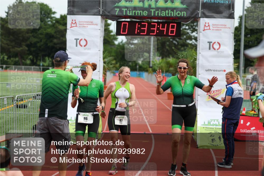 15.06.2025 - 7 Türme Triathlon Michael Strokosch http://msf.ph/oto/7929982 15.06.2025 10:33:49 Ziel 85, 86, 87 meine-sportfotos.de