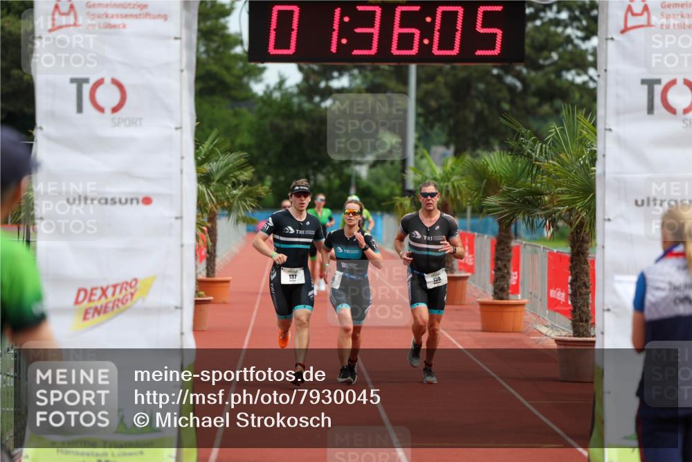 15.06.2025 - 7 Türme Triathlon Michael Strokosch http://msf.ph/oto/7930045 15.06.2025 10:36:05 Ziel 137, 138, 140 meine-sportfotos.de