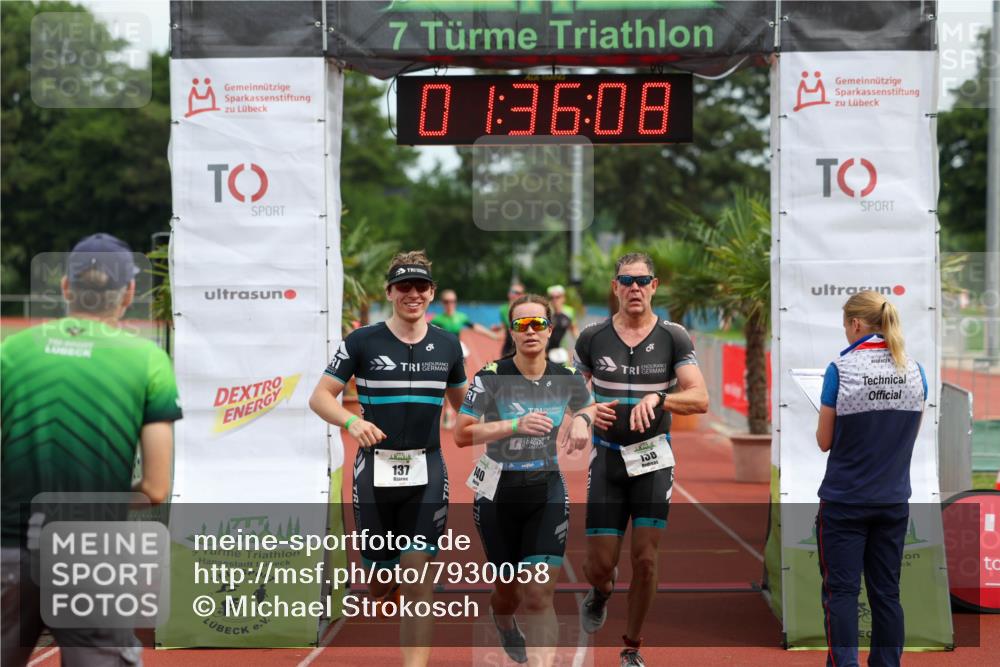 15.06.2025 - 7 Türme Triathlon Michael Strokosch http://msf.ph/oto/7930058 15.06.2025 10:36:08 Ziel 126, 127, 128, 137, 138, 140 meine-sportfotos.de