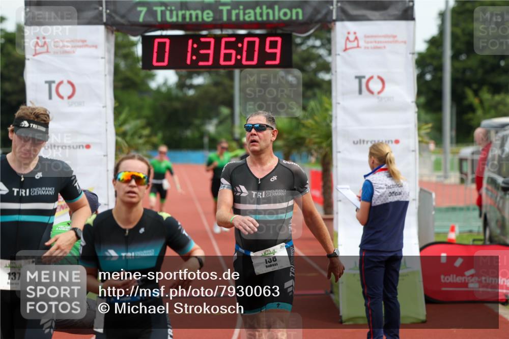 15.06.2025 - 7 Türme Triathlon Michael Strokosch http://msf.ph/oto/7930063 15.06.2025 10:36:10 Ziel 126, 127, 128, 137, 138, 140 meine-sportfotos.de