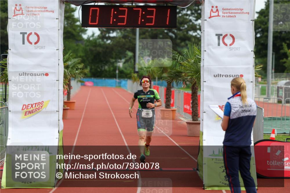 15.06.2025 - 7 Türme Triathlon Michael Strokosch http://msf.ph/oto/7930078 15.06.2025 10:37:32 Ziel 145 meine-sportfotos.de