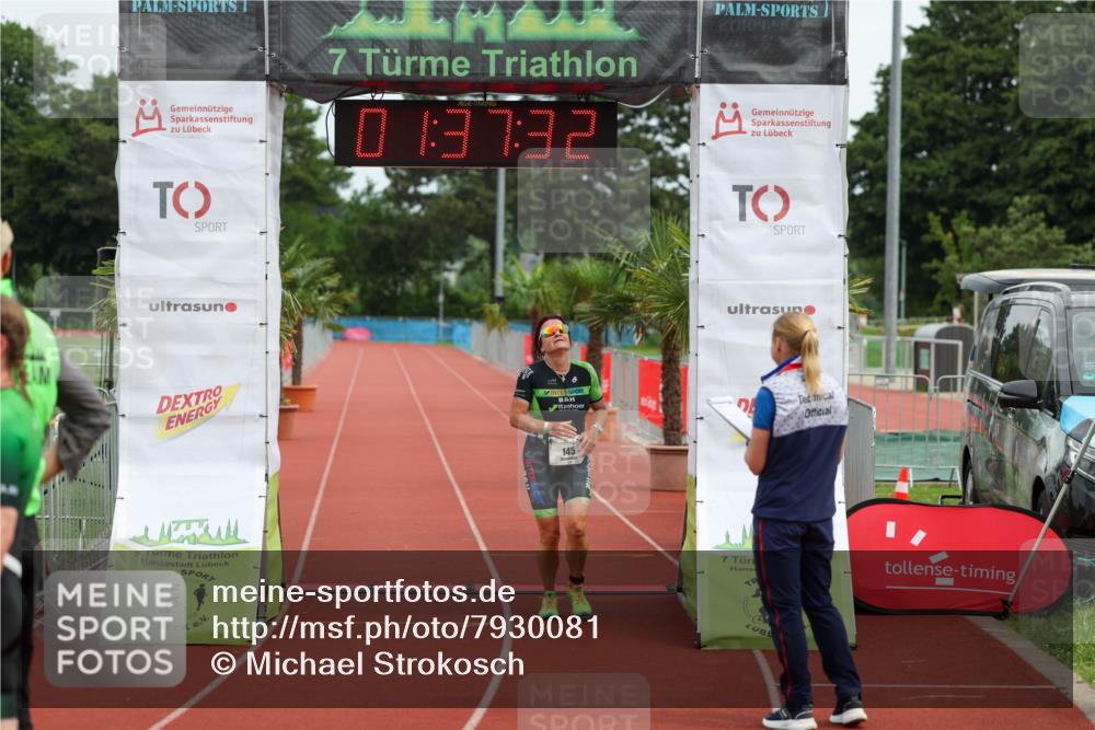 15.06.2025 - 7 Türme Triathlon Michael Strokosch http://msf.ph/oto/7930081 15.06.2025 10:37:33 Ziel 145 meine-sportfotos.de