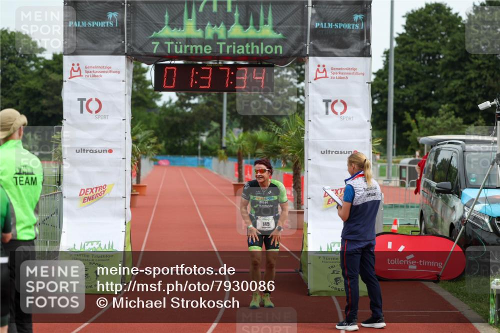 15.06.2025 - 7 Türme Triathlon Michael Strokosch http://msf.ph/oto/7930086 15.06.2025 10:37:34 Ziel 145 meine-sportfotos.de