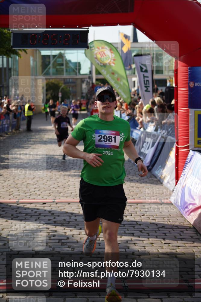 13.06.2025 - Holstenköstenlauf Felixshl http://msf.ph/oto/7930134 13.06.2025 17:55:23 Laufen 2330, 2355, 2387, 2616, 2675, 2765, 2981, 3287, 3642 meine-sportfotos.de