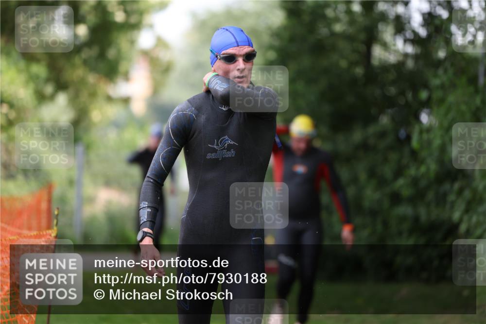 15.06.2025 - 7 Türme Triathlon Michael Strokosch http://msf.ph/oto/7930188 15.06.2025 12:23:05 Schwimmen 353, 376, 436, 474, 495, 506, 546, 598, 681 meine-sportfotos.de