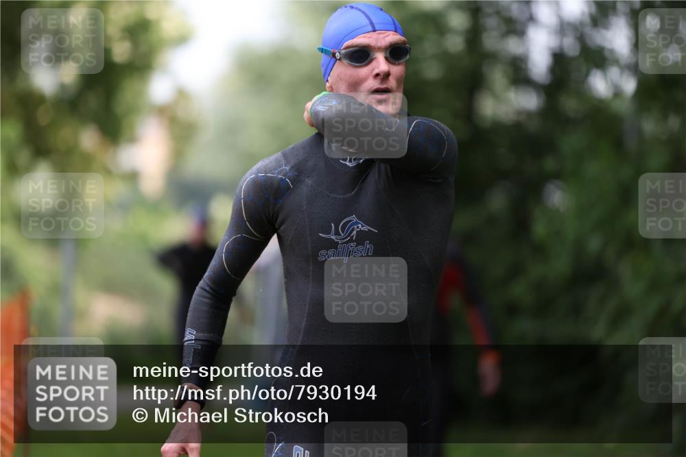 15.06.2025 - 7 Türme Triathlon Michael Strokosch http://msf.ph/oto/7930194 15.06.2025 12:23:06 Schwimmen 353, 376, 436, 474, 495, 506, 546, 598, 681 meine-sportfotos.de