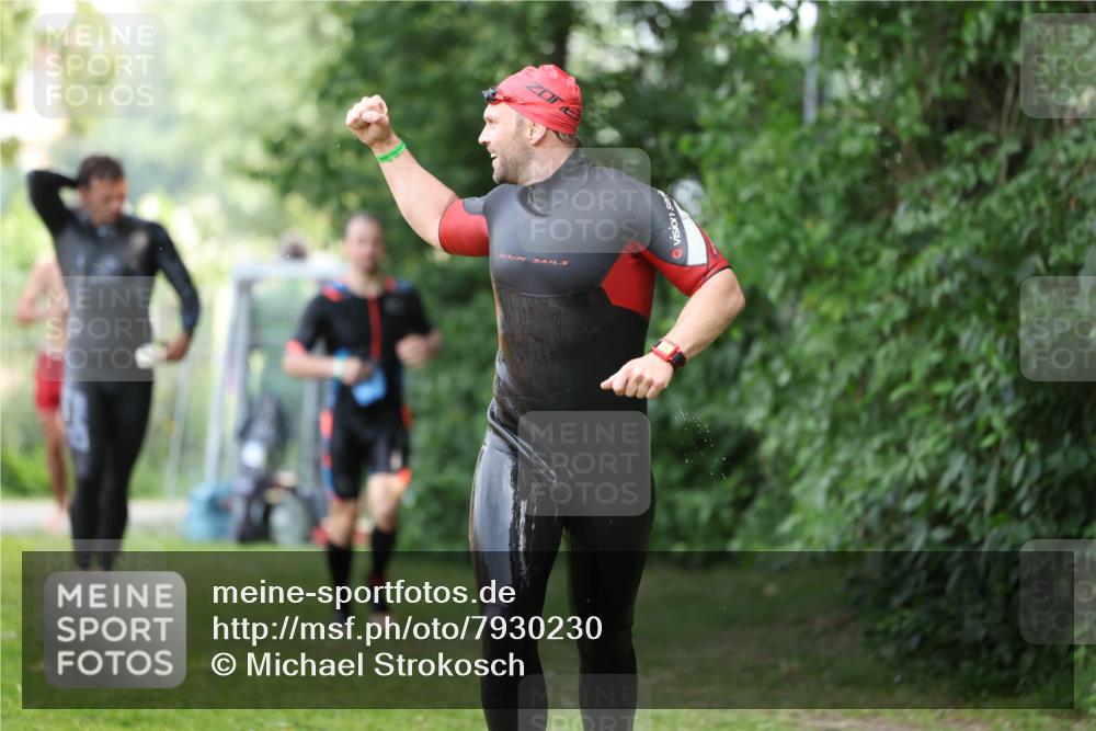 15.06.2025 - 7 Türme Triathlon Michael Strokosch http://msf.ph/oto/7930230 15.06.2025 12:23:23 Schwimmen 376, 388, 422, 436, 457, 474, 541, 546, 558, 606, 639 meine-sportfotos.de