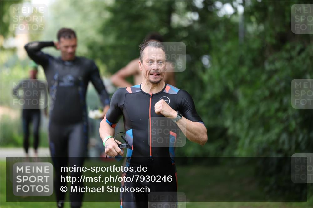 15.06.2025 - 7 Türme Triathlon Michael Strokosch http://msf.ph/oto/7930246 15.06.2025 12:23:26 Schwimmen 388, 422, 457, 474, 541, 546, 558, 606, 639 meine-sportfotos.de
