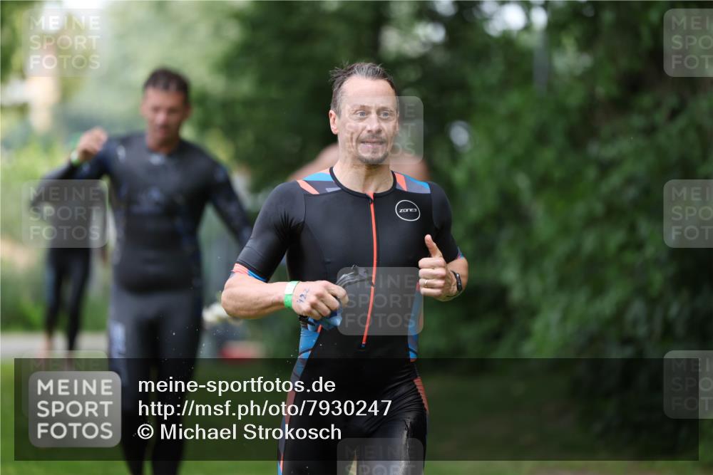 15.06.2025 - 7 Türme Triathlon Michael Strokosch http://msf.ph/oto/7930247 15.06.2025 12:23:27 Schwimmen 388, 422, 457, 474, 541, 546, 558, 606, 639 meine-sportfotos.de