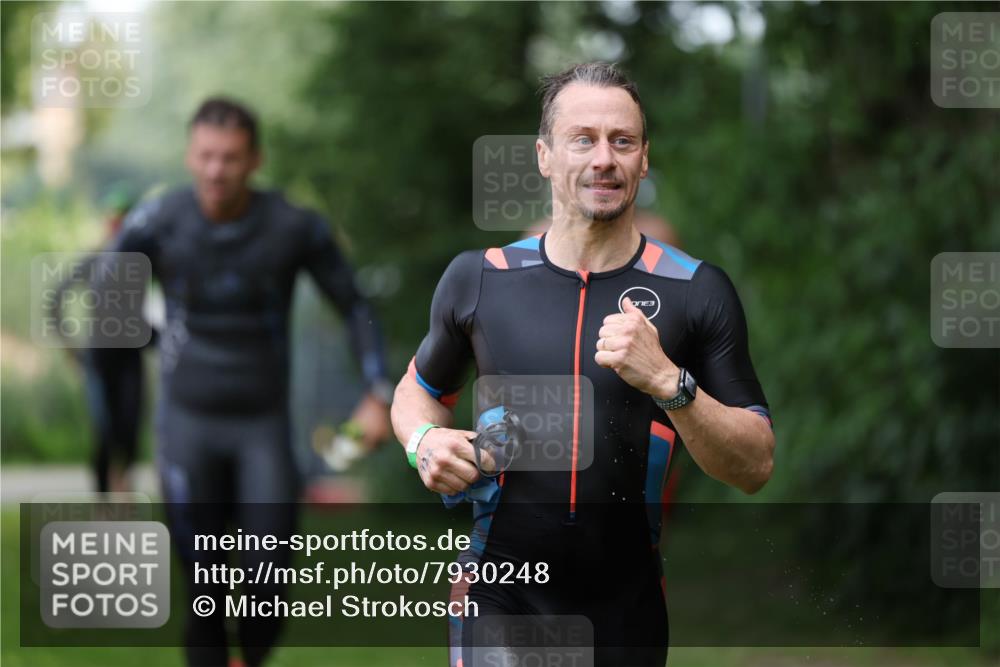 15.06.2025 - 7 Türme Triathlon Michael Strokosch http://msf.ph/oto/7930248 15.06.2025 12:23:27 Schwimmen 388, 422, 457, 474, 541, 546, 558, 606, 639 meine-sportfotos.de
