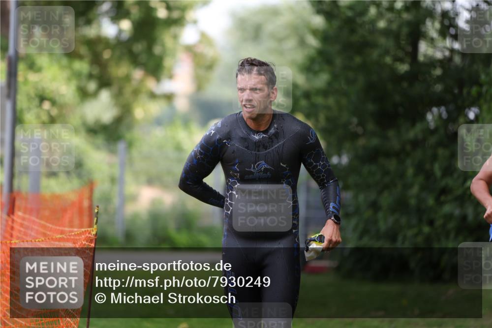15.06.2025 - 7 Türme Triathlon Michael Strokosch http://msf.ph/oto/7930249 15.06.2025 12:23:28 Schwimmen 388, 422, 457, 467, 474, 541, 558, 606, 639 meine-sportfotos.de