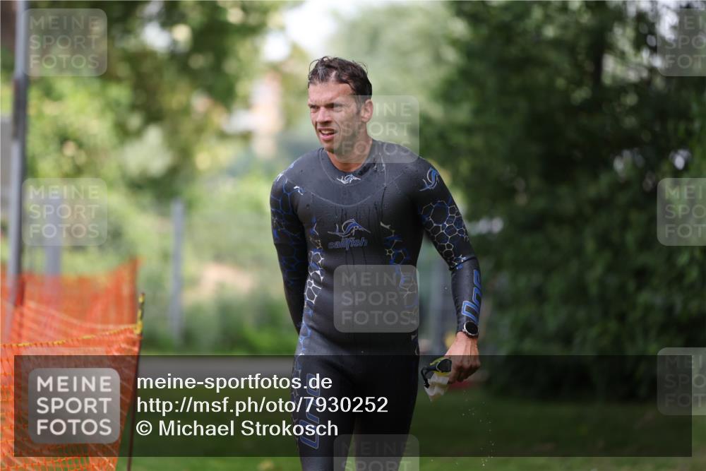 15.06.2025 - 7 Türme Triathlon Michael Strokosch http://msf.ph/oto/7930252 15.06.2025 12:23:28 Schwimmen 388, 422, 457, 467, 474, 541, 558, 606, 639 meine-sportfotos.de