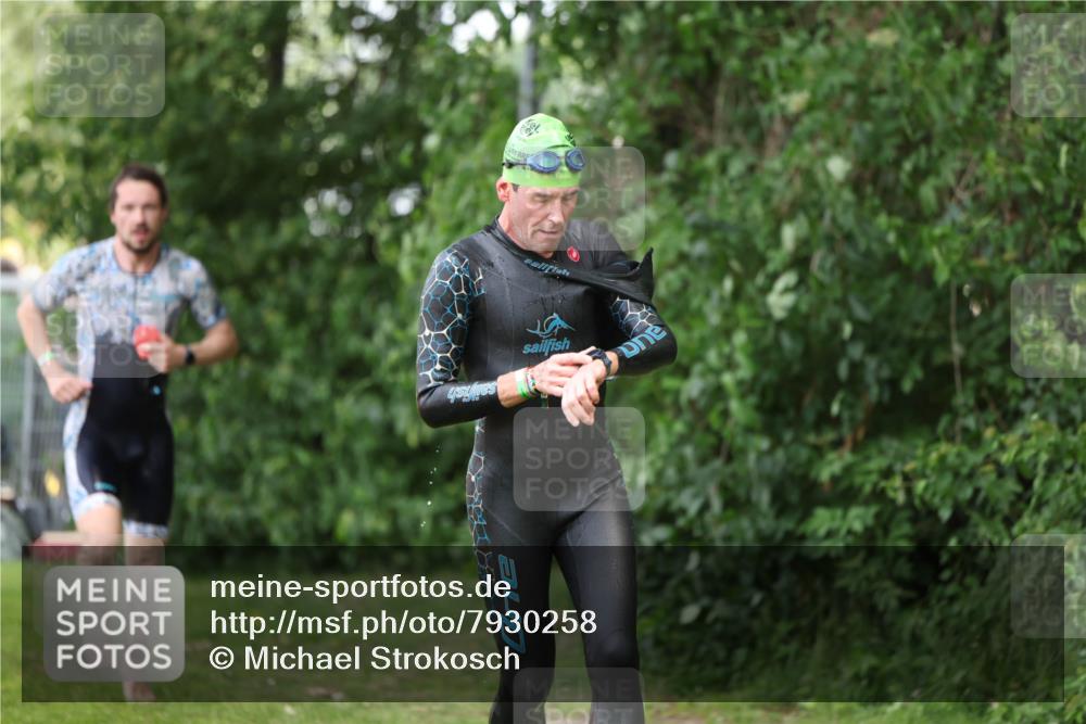 15.06.2025 - 7 Türme Triathlon Michael Strokosch http://msf.ph/oto/7930258 15.06.2025 12:23:32 Schwimmen 388, 422, 457, 467, 474, 541, 558, 582, 606, 639 meine-sportfotos.de