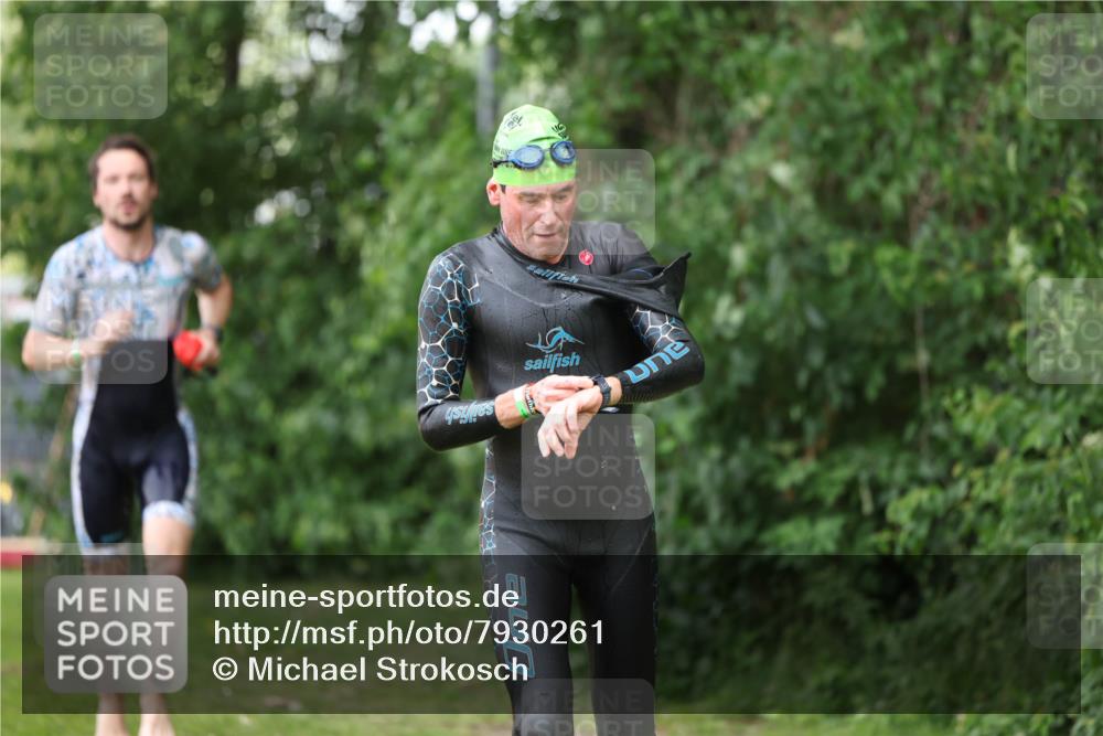 15.06.2025 - 7 Türme Triathlon Michael Strokosch http://msf.ph/oto/7930261 15.06.2025 12:23:32 Schwimmen 388, 422, 457, 467, 474, 541, 558, 582, 606, 639 meine-sportfotos.de