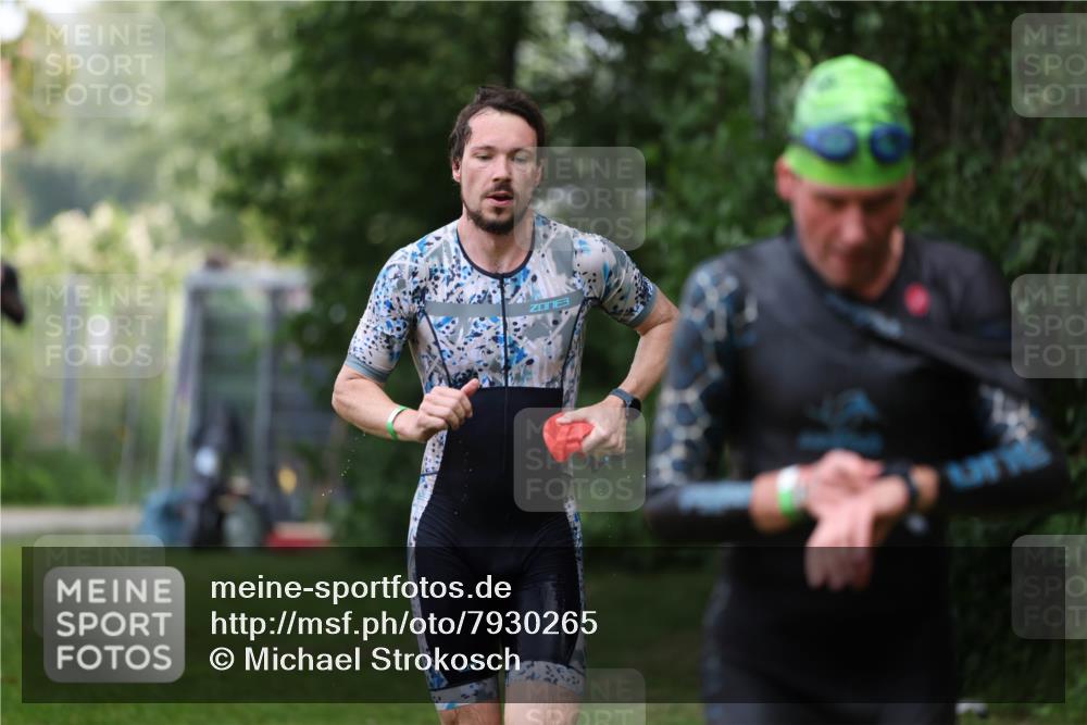 15.06.2025 - 7 Türme Triathlon Michael Strokosch http://msf.ph/oto/7930265 15.06.2025 12:23:34 Schwimmen 388, 422, 457, 467, 474, 541, 558, 582, 606, 639 meine-sportfotos.de