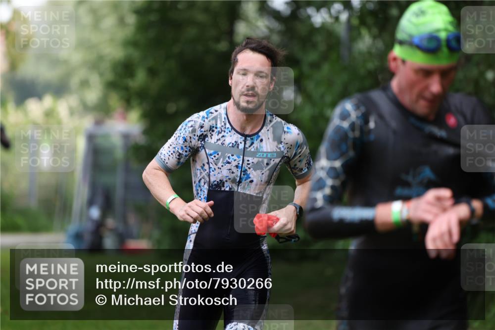 15.06.2025 - 7 Türme Triathlon Michael Strokosch http://msf.ph/oto/7930266 15.06.2025 12:23:34 Schwimmen 388, 422, 457, 467, 474, 541, 558, 582, 606, 639 meine-sportfotos.de