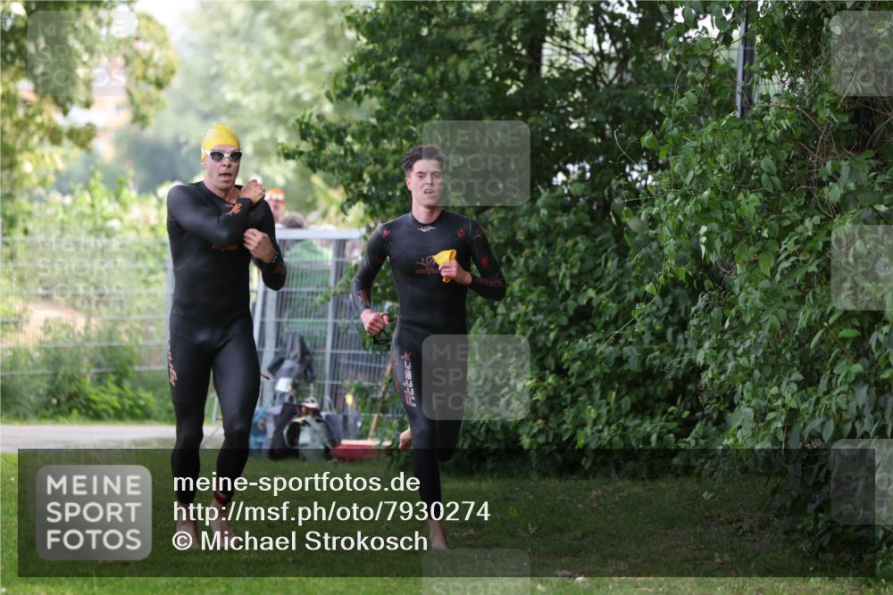 15.06.2025 - 7 Türme Triathlon Michael Strokosch http://msf.ph/oto/7930274 15.06.2025 12:23:38 Schwimmen 388, 457, 467, 541, 558, 580, 582, 606, 639 meine-sportfotos.de