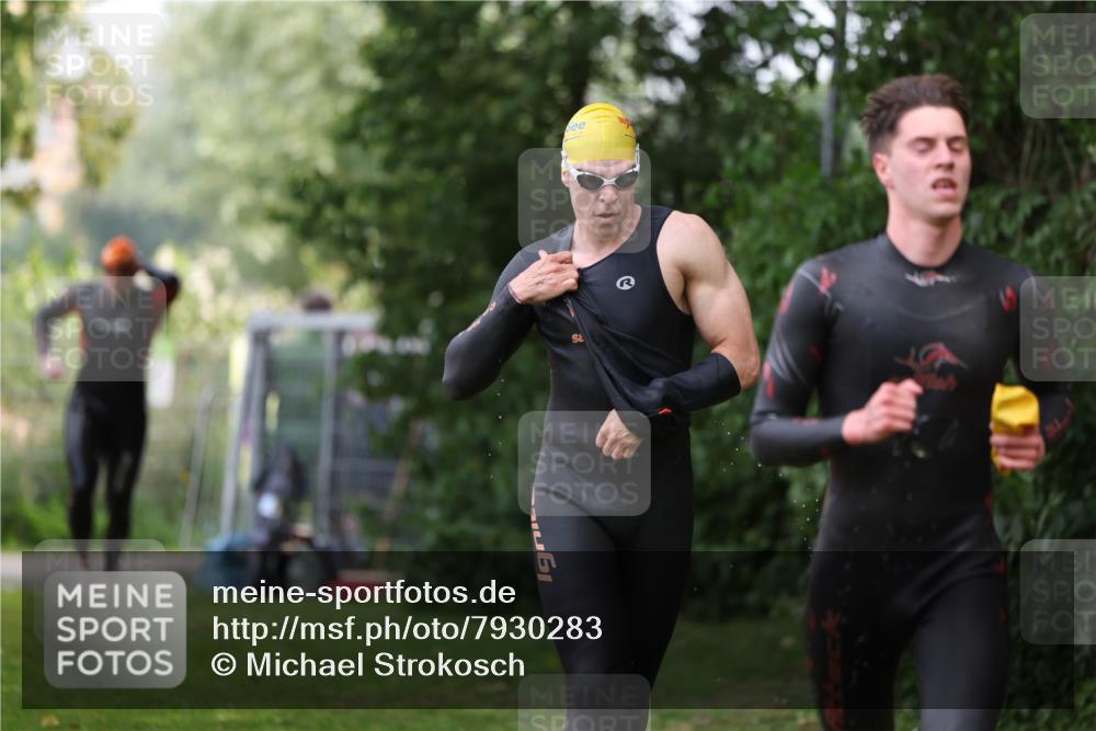 15.06.2025 - 7 Türme Triathlon Michael Strokosch http://msf.ph/oto/7930283 15.06.2025 12:23:40 Schwimmen 388, 457, 467, 541, 558, 580, 582, 639 meine-sportfotos.de