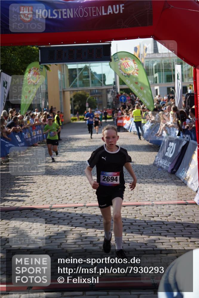 13.06.2025 - Holstenköstenlauf Felixshl http://msf.ph/oto/7930293 13.06.2025 17:55:41 Laufen 2116, 2268, 2328, 2329, 2694, 3012, 3282 meine-sportfotos.de