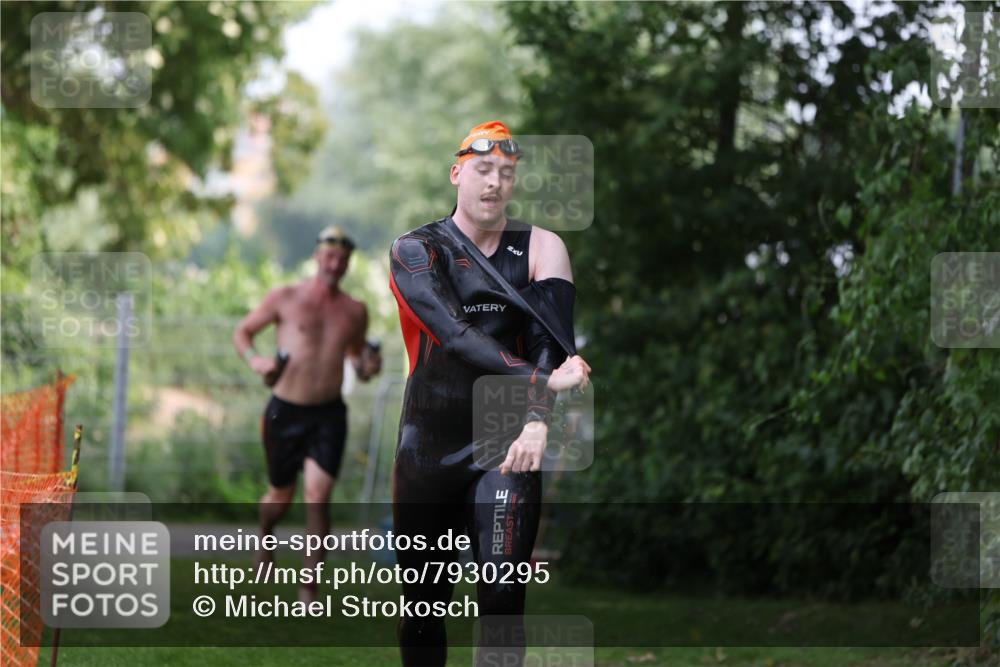 15.06.2025 - 7 Türme Triathlon Michael Strokosch http://msf.ph/oto/7930295 15.06.2025 12:23:45 Schwimmen 457, 467, 541, 580, 582, 639 meine-sportfotos.de
