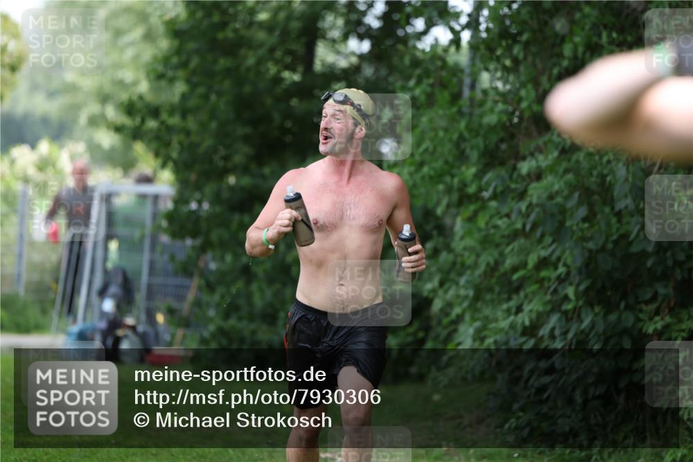 15.06.2025 - 7 Türme Triathlon Michael Strokosch http://msf.ph/oto/7930306 15.06.2025 12:23:48 Schwimmen 467, 580, 582, 639 meine-sportfotos.de