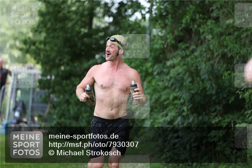 15.06.2025 - 7 Türme Triathlon Michael Strokosch http://msf.ph/oto/7930307 15.06.2025 12:23:48 Schwimmen 467, 580, 582, 639 meine-sportfotos.de