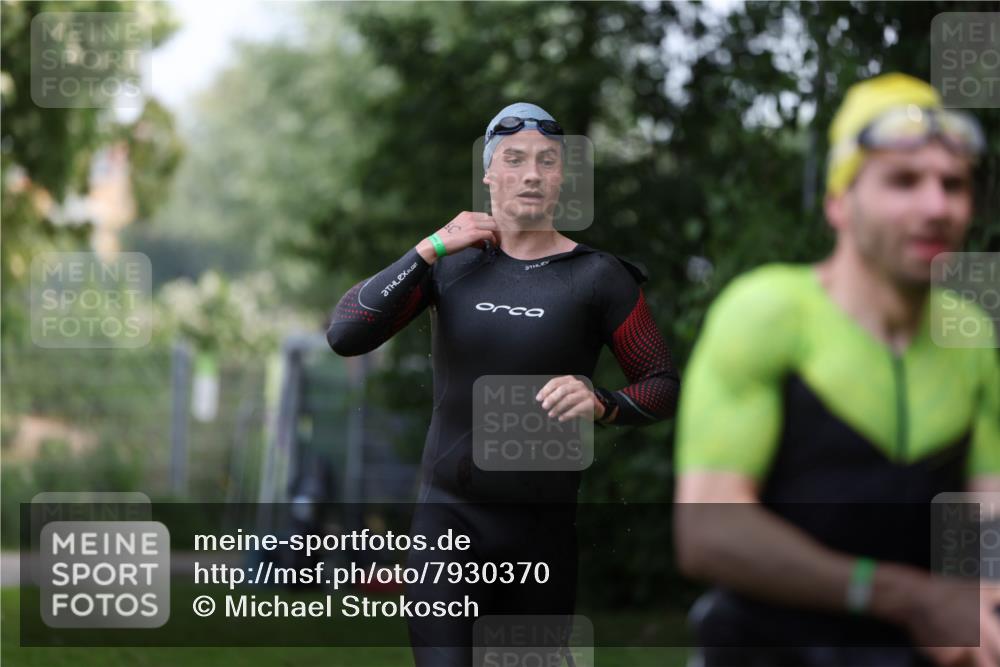 15.06.2025 - 7 Türme Triathlon Michael Strokosch http://msf.ph/oto/7930370 15.06.2025 12:24:25 Schwimmen 355, 361, 432, 449, 643 meine-sportfotos.de