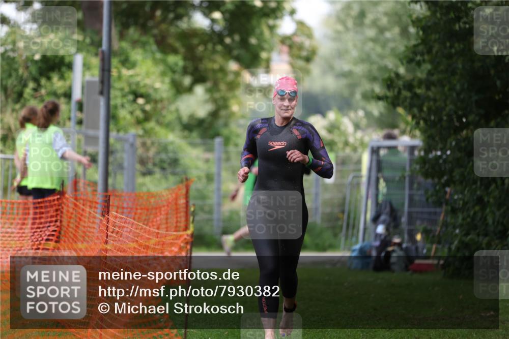 15.06.2025 - 7 Türme Triathlon Michael Strokosch http://msf.ph/oto/7930382 15.06.2025 12:24:38 Schwimmen 361, 432 meine-sportfotos.de