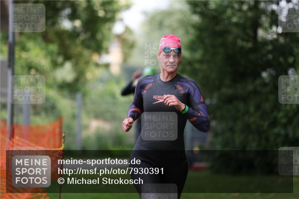 15.06.2025 - 7 Türme Triathlon Michael Strokosch http://msf.ph/oto/7930391 15.06.2025 12:24:40 Schwimmen 361, 432 meine-sportfotos.de