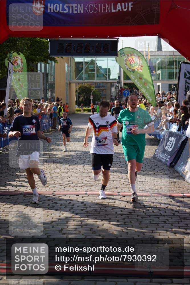13.06.2025 - Holstenköstenlauf Felixshl http://msf.ph/oto/7930392 13.06.2025 17:55:54 Laufen 2006, 2547, 2781, 3249, 3633, 3757, 3821 meine-sportfotos.de