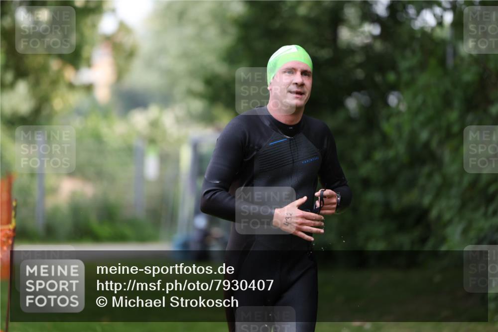 15.06.2025 - 7 Türme Triathlon Michael Strokosch http://msf.ph/oto/7930407 15.06.2025 12:24:43 Schwimmen 361, 432 meine-sportfotos.de