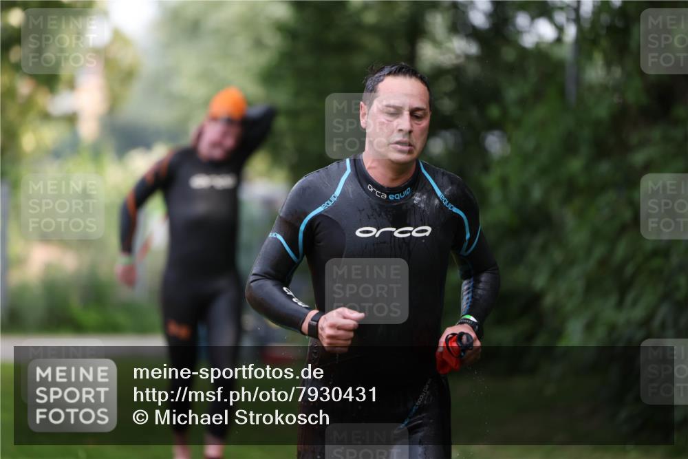15.06.2025 - 7 Türme Triathlon Michael Strokosch http://msf.ph/oto/7930431 15.06.2025 12:25:26 Schwimmen 379, 441, 587, 663 meine-sportfotos.de